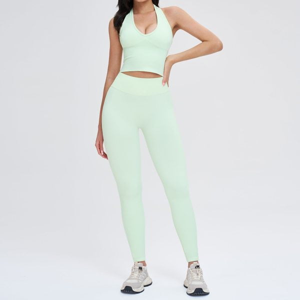 Mint coordinated seamless activewear set
